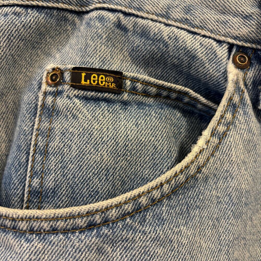 Vintage Lee Men’s Regular Fit Distressed Denim Jeans 36x29 Light Wash Grunge - Picture 6 of 8